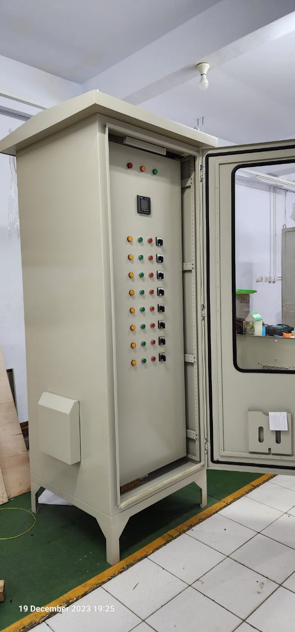 PUMP-MOTORS-CONTROL-PANEL3